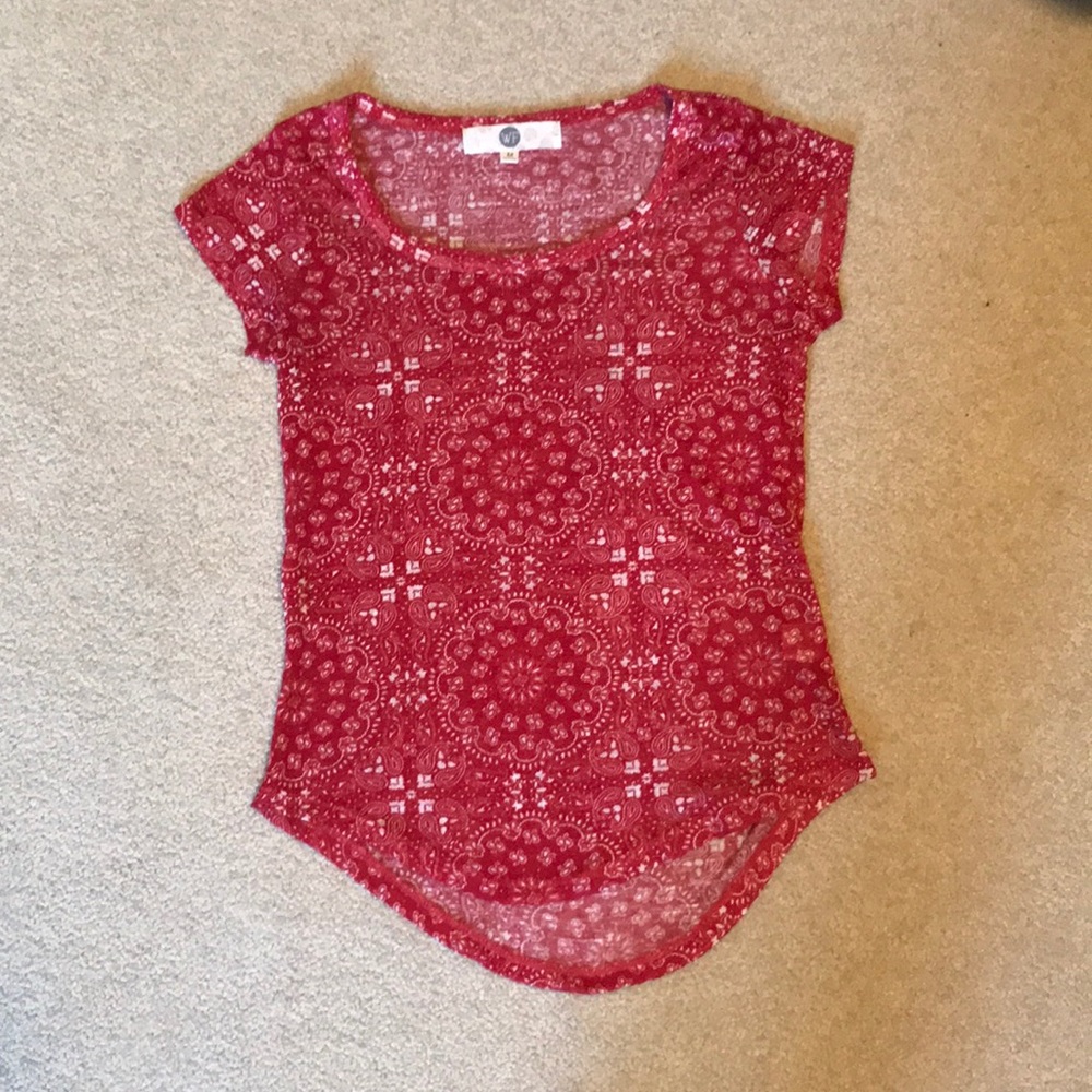 Red and White Patterned T-shirt